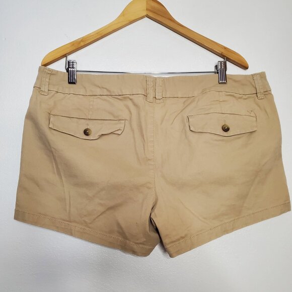 American Eagle Outfitters Women's Khaki Stretch Shorts With Button & Zip Closure - Picture 2 of 7